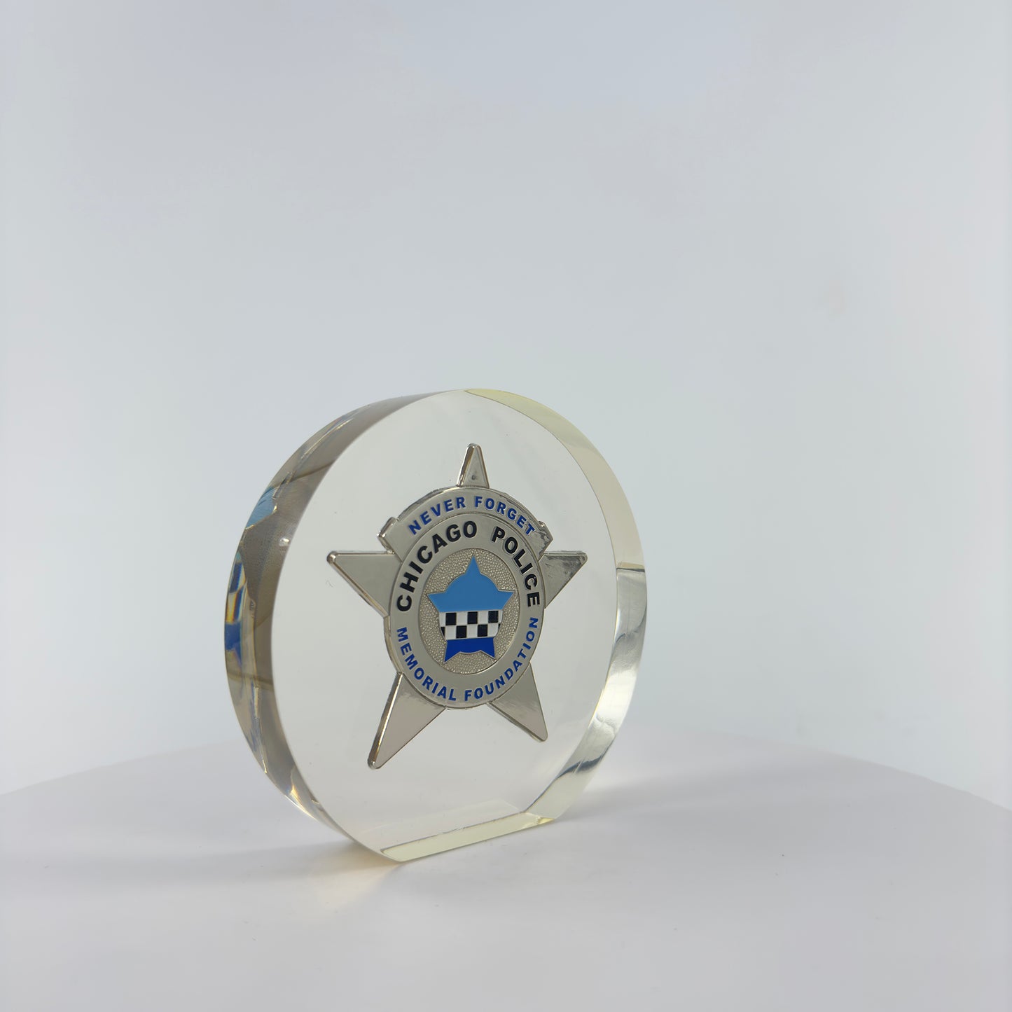 Transparent Resin Paper Weight, Acrylic Paper Weight, Birthday Gift Metal Encapsulated Paper Weight, Commercial Gift/Souvenir. Home Décor.