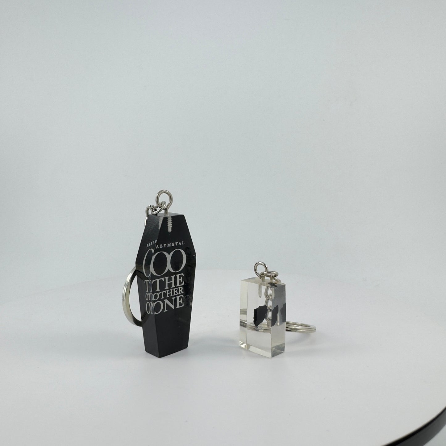 ENCAPSULATED TRANSPARENT ACRYLIC KEY CHAIN