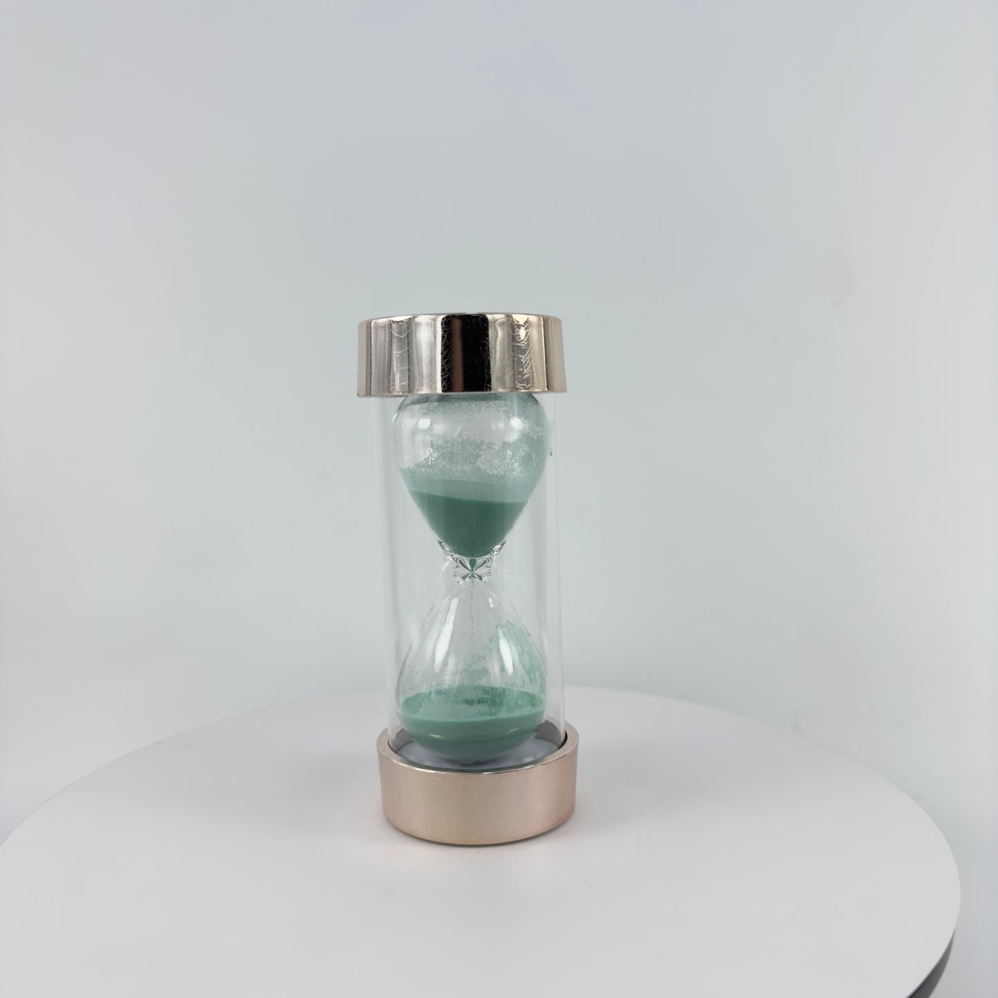 SAND TIMER, PAPER WEIGHT. 20 MIN.SAND TIMER, 5.25” HIGH SAND TIMER