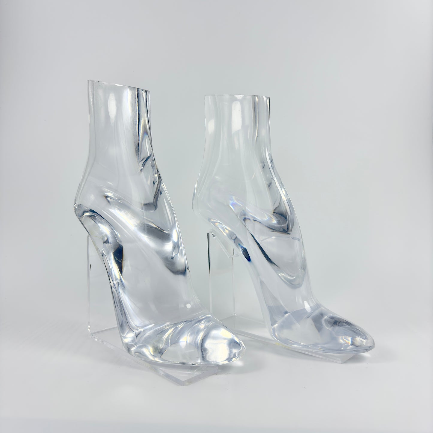TRANSPARENT RESIN LADIES SHOE HI-HEEL FOOT MODEL