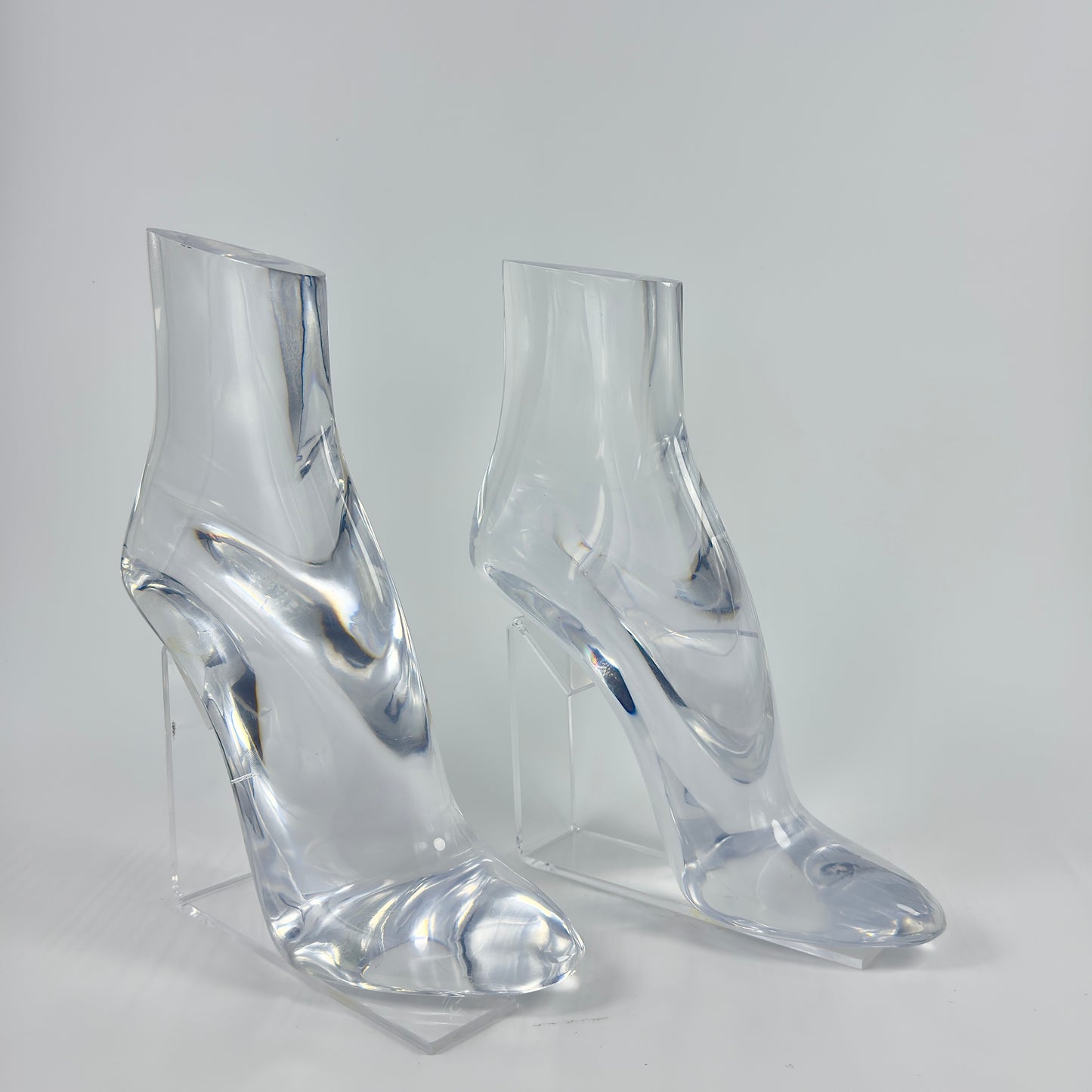 TRANSPARENT RESIN LADIES SHOE HI-HEEL FOOT MODEL