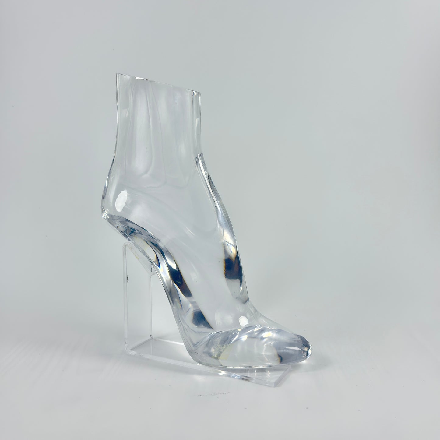 TRANSPARENT RESIN LADIES SHOE HI-HEEL FOOT MODEL