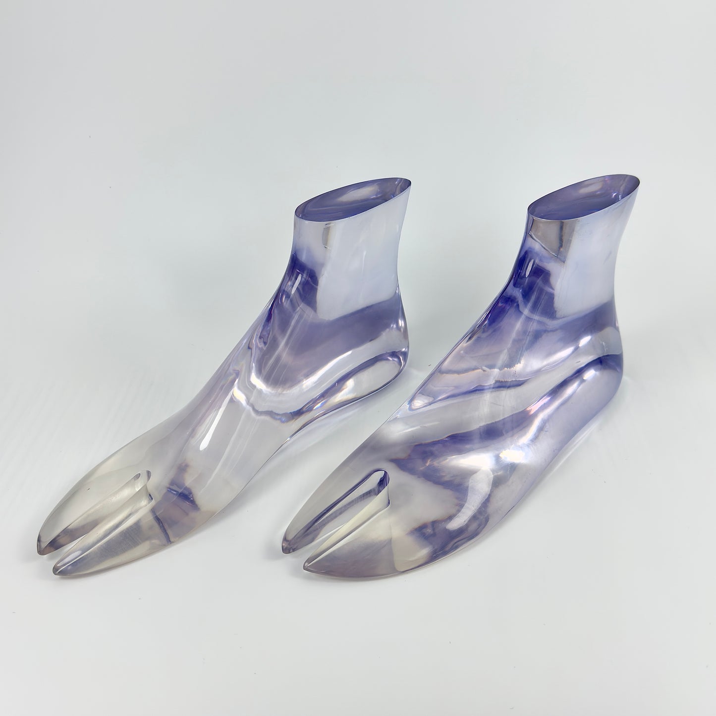 TRANSPARENT RESIN THONG SANDLE FOOT MODEL ACRYLIC SANDAL MODEL,DISPLAY , RINGS MODEL.ACRYLIC FOOT MANNEQUIN.