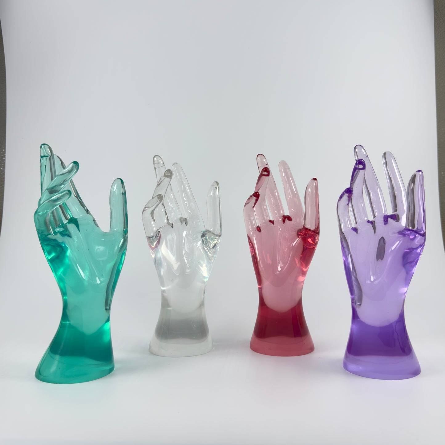 TRANSPARENT RESIN 200 MM. HIGH HAND MANNEQUIN