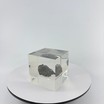 Transparent Resin Encapsulated Ore