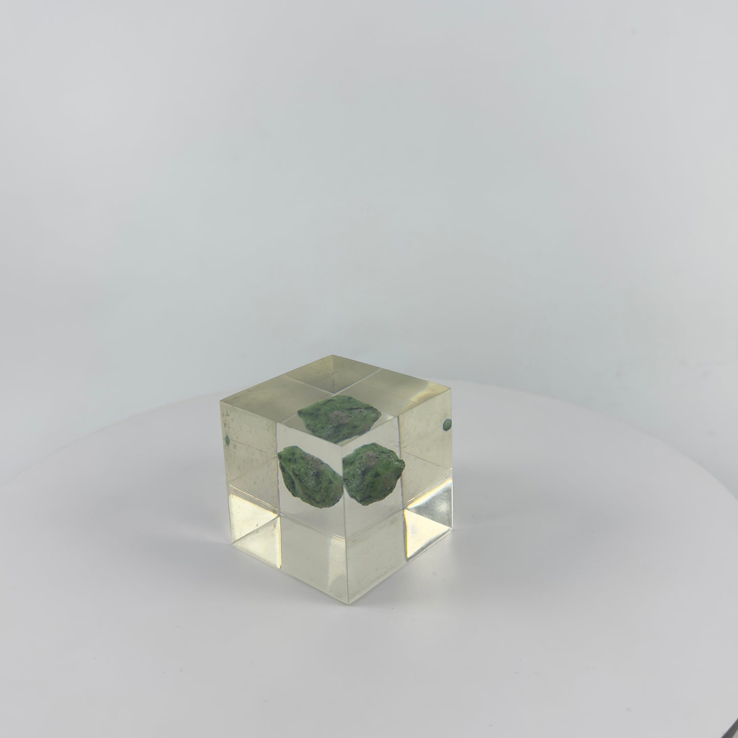 Transparent Resin Encapsulated Ore