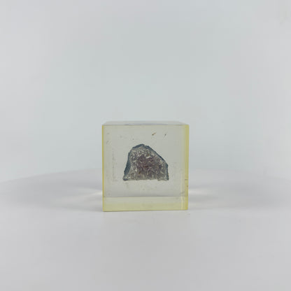 Transparent Resin Encapsulated Ore