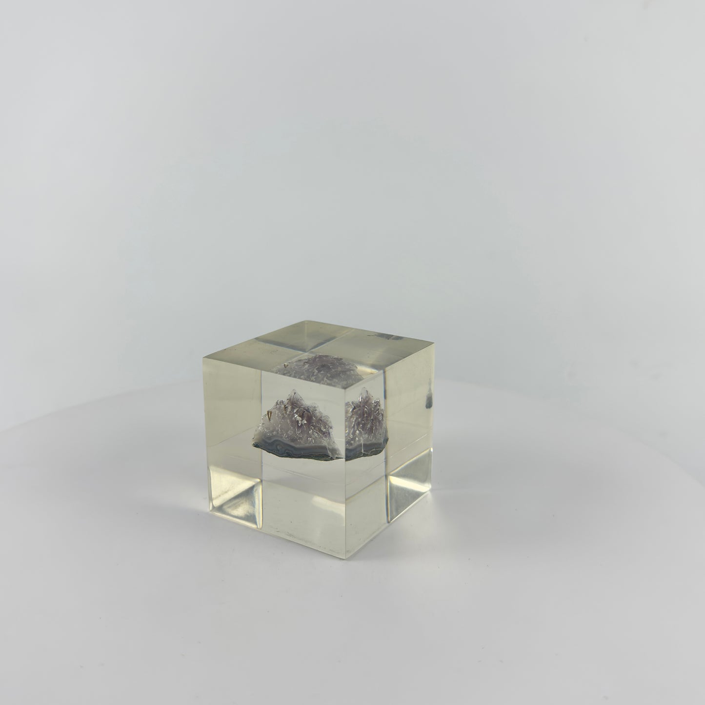 Transparent Resin Encapsulated Ore