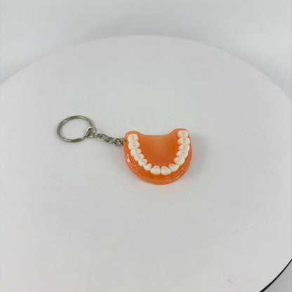 ENCAPSULATED TRANSPARENT RESIN KEY CHAIN