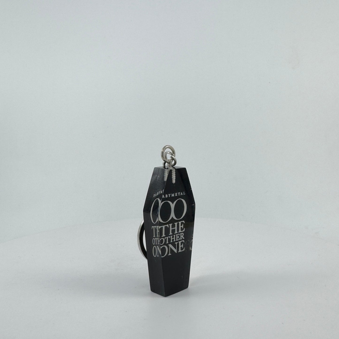 ENCAPSULATED TRANSPARENT RESIN KEY CHAIN