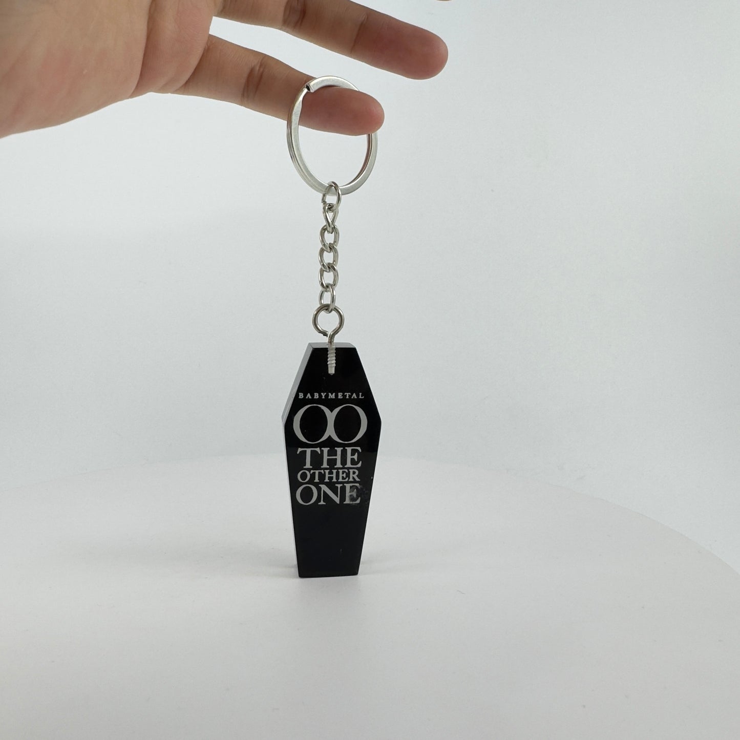 ENCAPSULATED TRANSPARENT RESIN KEY CHAIN