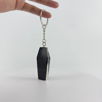 ENCAPSULATED TRANSPARENT RESIN KEY CHAIN