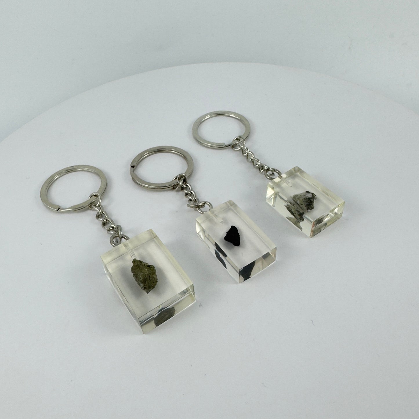 ENCAPSULATED TRANSPARENT ACRYLIC KEY CHAIN