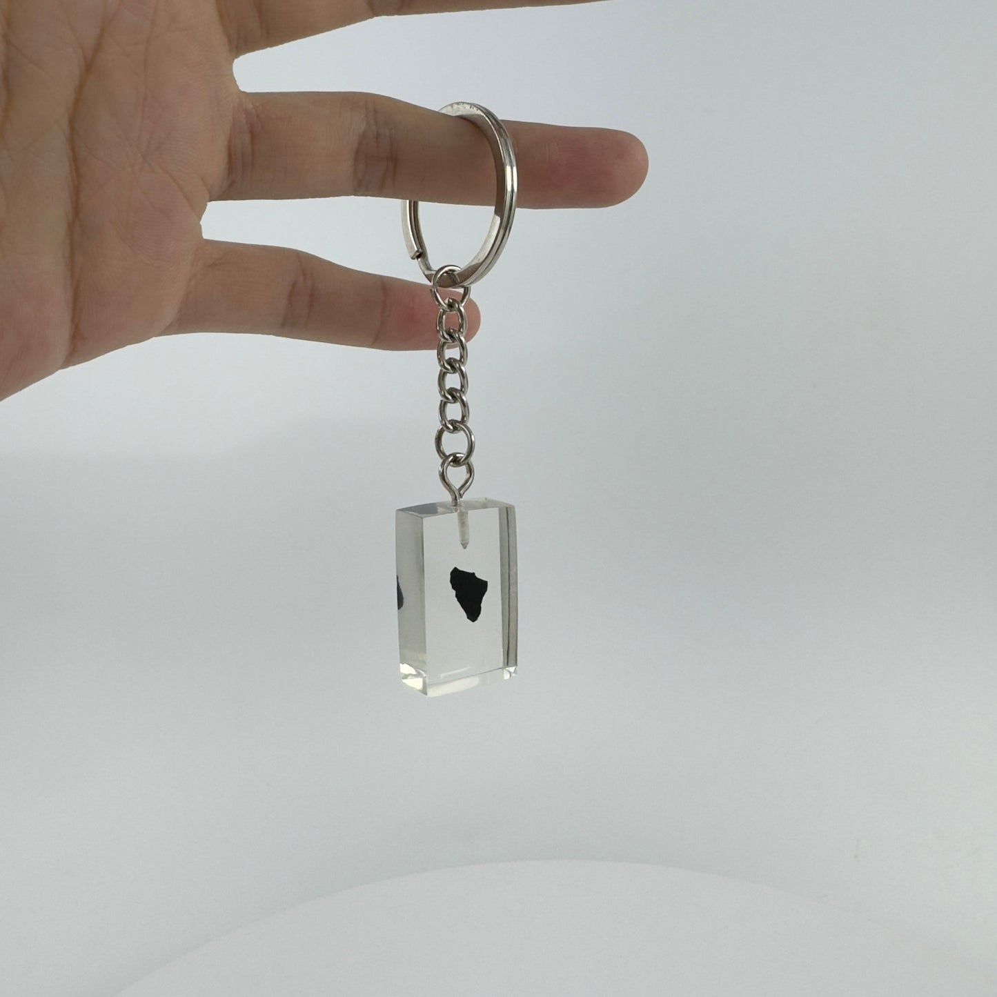 ENCAPSULATED TRANSPARENT ACRYLIC KEY CHAIN