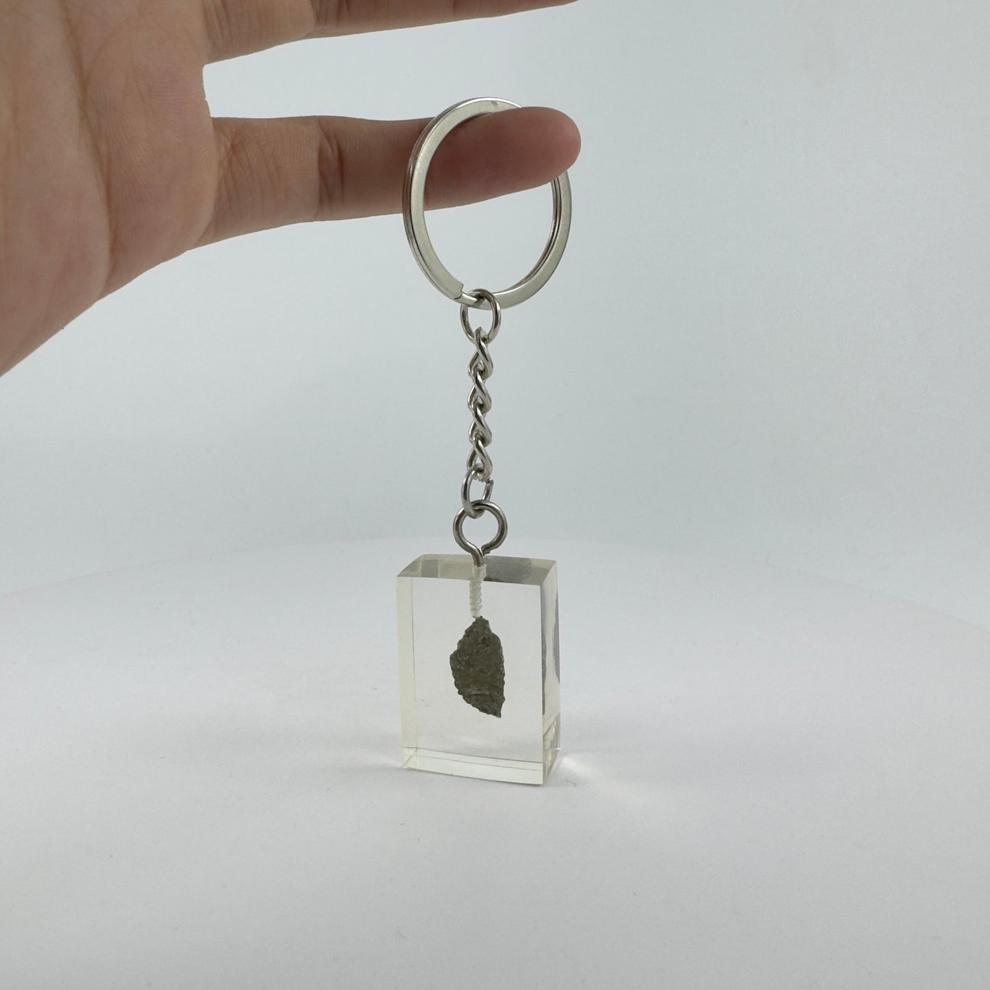 ENCAPSULATED TRANSPARENT ACRYLIC KEY CHAIN