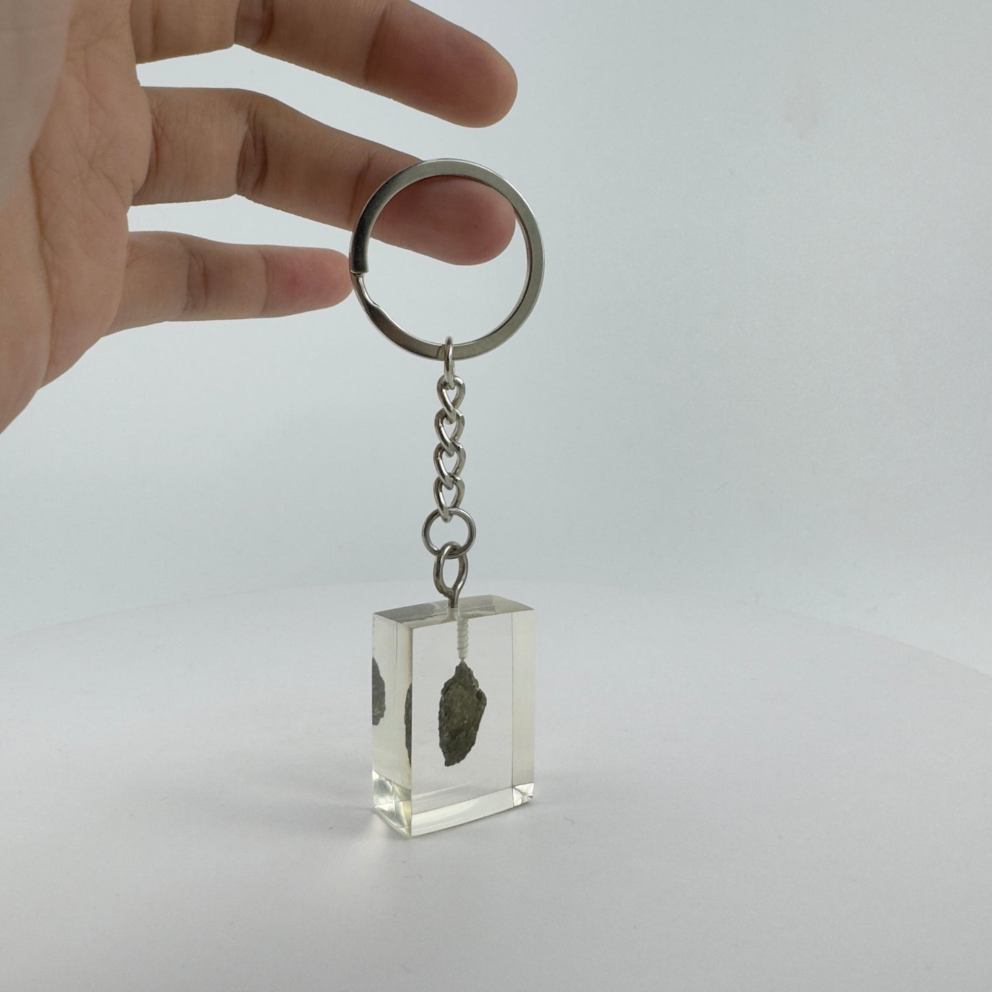 ENCAPSULATED TRANSPARENT ACRYLIC KEY CHAIN