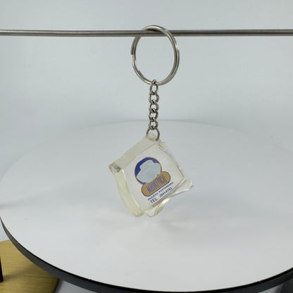 ENCAPSULATED TRANSPARENT RESIN KEY CHAIN