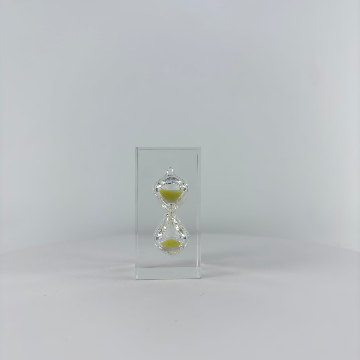 TRANSPARENT RESIN SAND TIMER