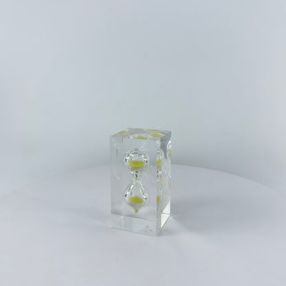 TRANSPARENT RESIN SAND TIMER