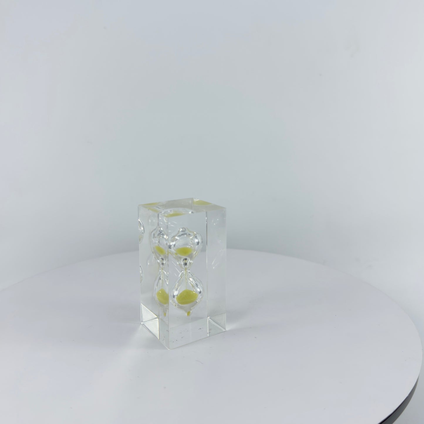 TRANSPARENT RESIN SAND TIMER