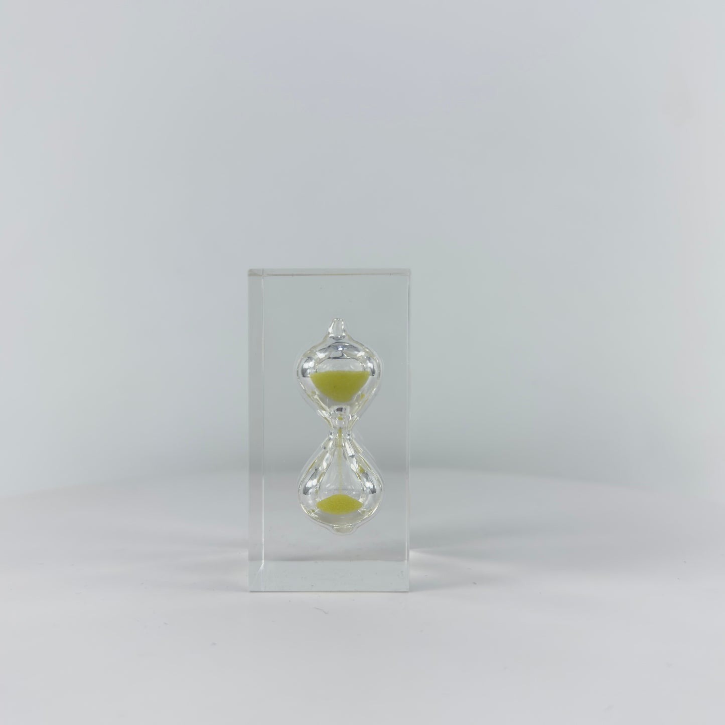 TRANSPARENT RESIN SAND TIMER