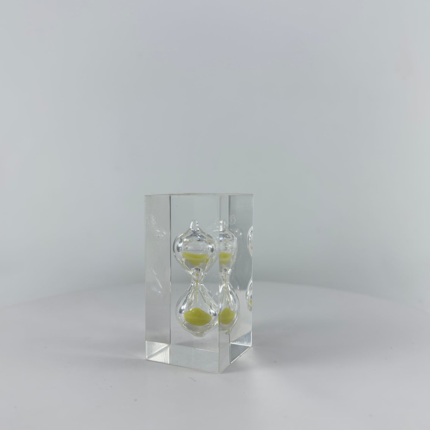 TRANSPARENT RESIN SAND TIMER